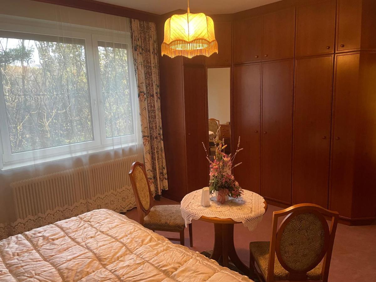 Suburb Hostel プルカースドルフ エクステリア 写真